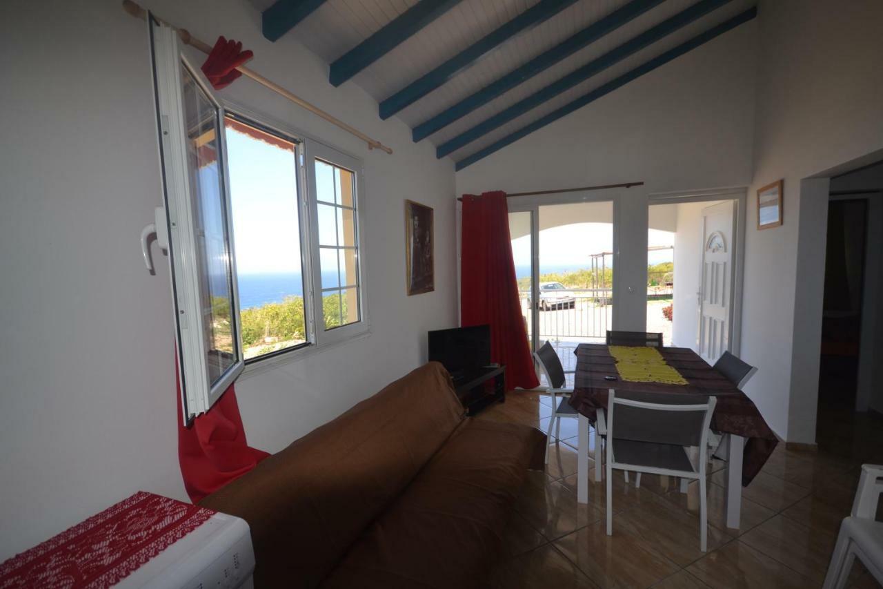 Villa Planète Bleue à Beaurenom Extérieur photo